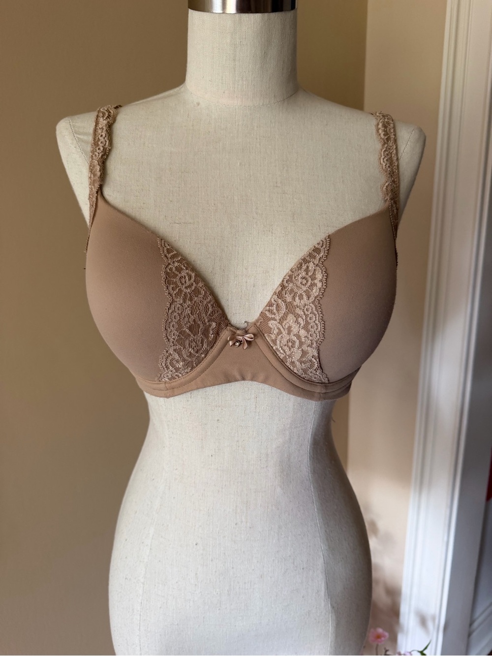 Soma Embraceable Perfect Coverage Lace-Trim Bra
